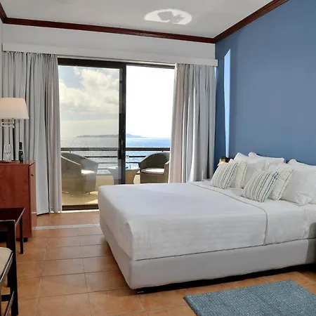 Limira Mare Hotel 3*