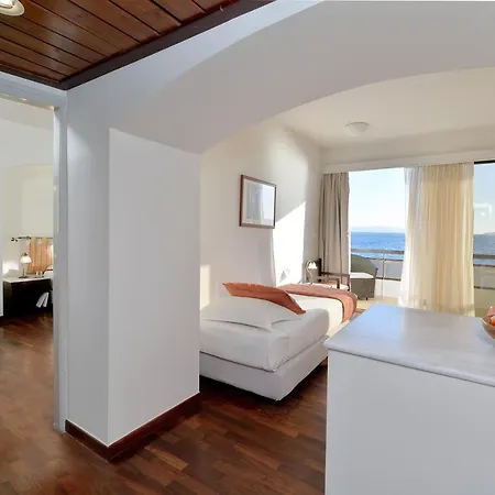 Limira Mare Szálloda