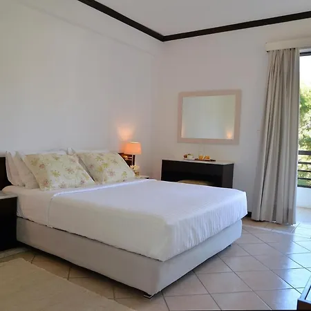 Hotel Limira Mare Neápolis