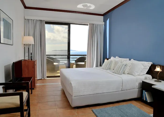 Limira Mare Hotel 3*