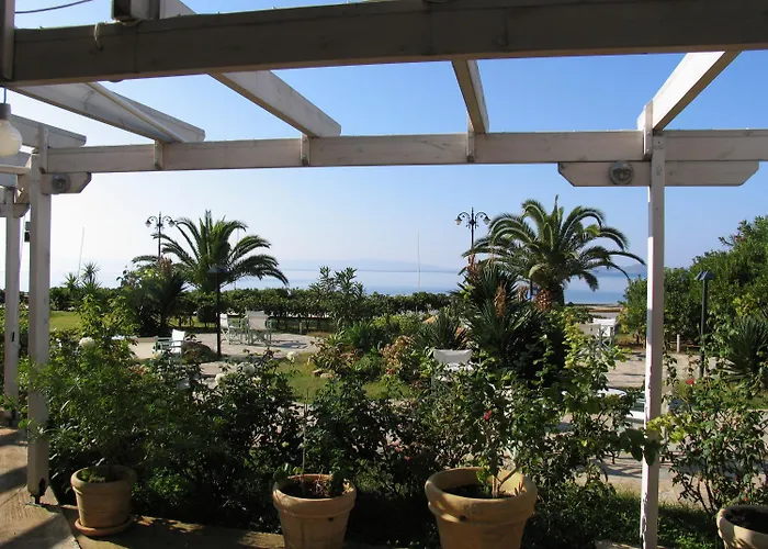 Limira Mare Hotel 3*