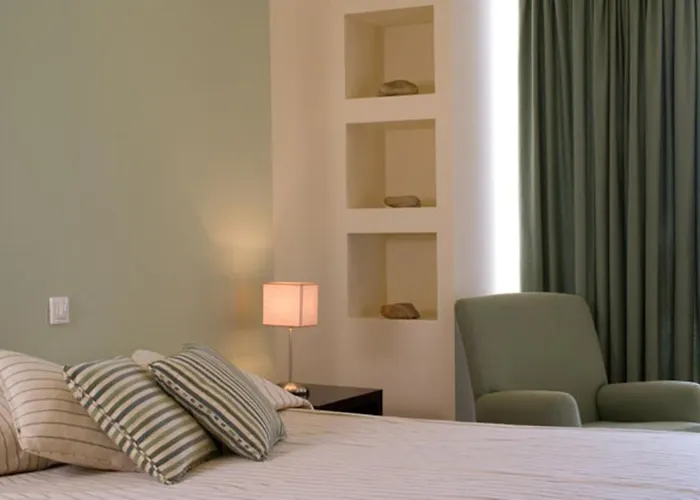 Limira Mare Neápolis